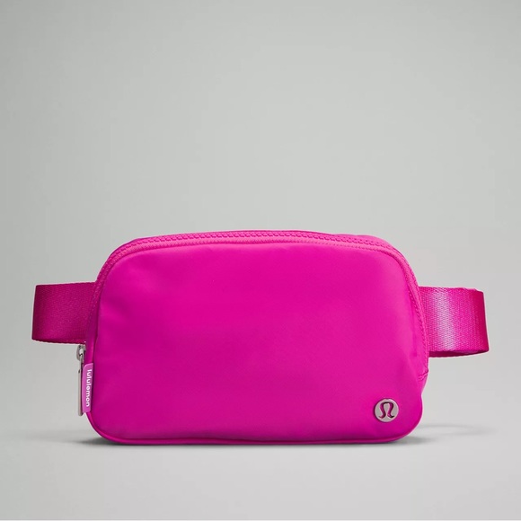 lululemon NWT Everywhere Belt Bags 1L Sonic Pink - Picture 3 of 7